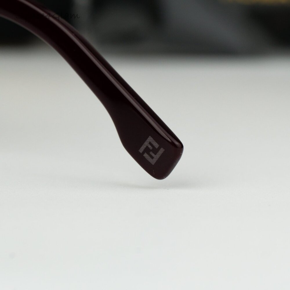 BRAND NEW Fendi FE40091U FENDIGRAPHY 69A Bordeaux Grey Unisex Square Sunglasses - Picture 6 of 8